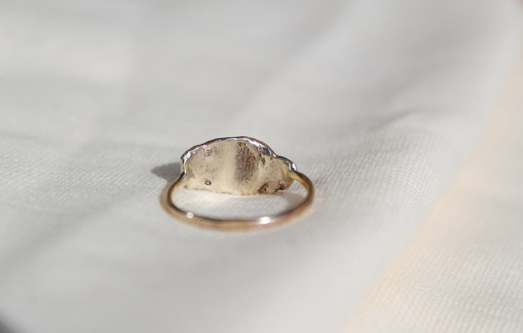 Melting gold Signet ring